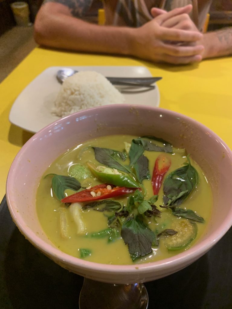 Thailand street foods you cannot miss curry 