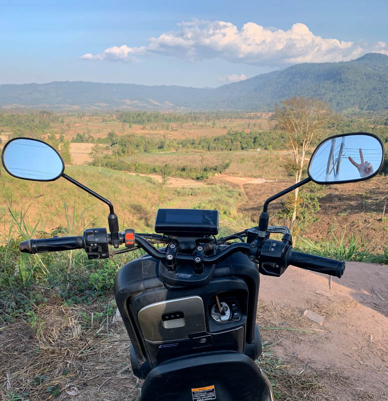 Motorbike in Laos Thakhek loop