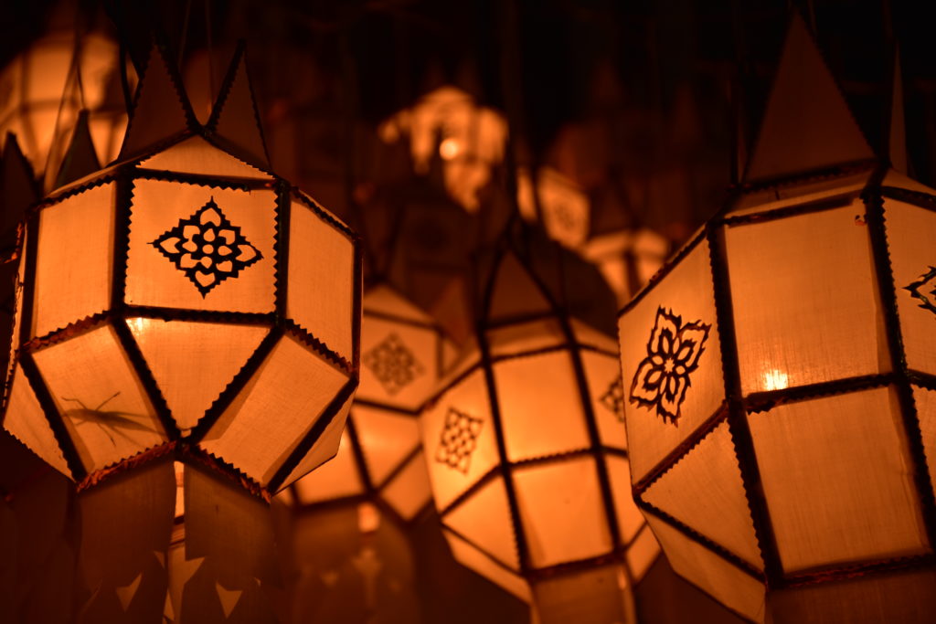 Yi Peng festival Thailand. Glowing lanterns. Off-the-beaten-path attractions in Thailand 