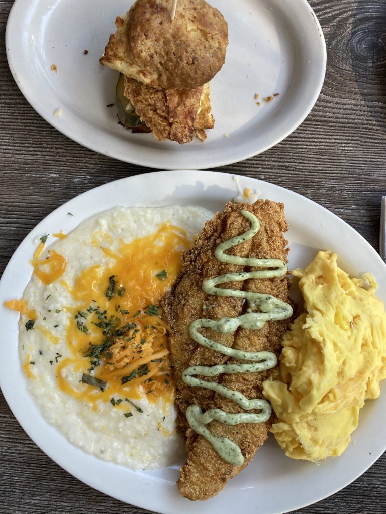 fried catfish and grits 