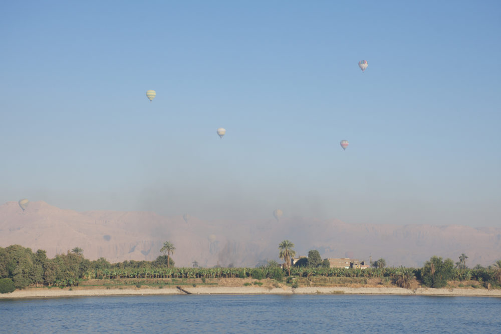 hot air balloons in Luxor 