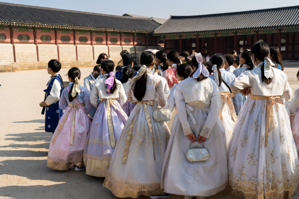 Tourists in traditional Hanbok - a south korean dress. 