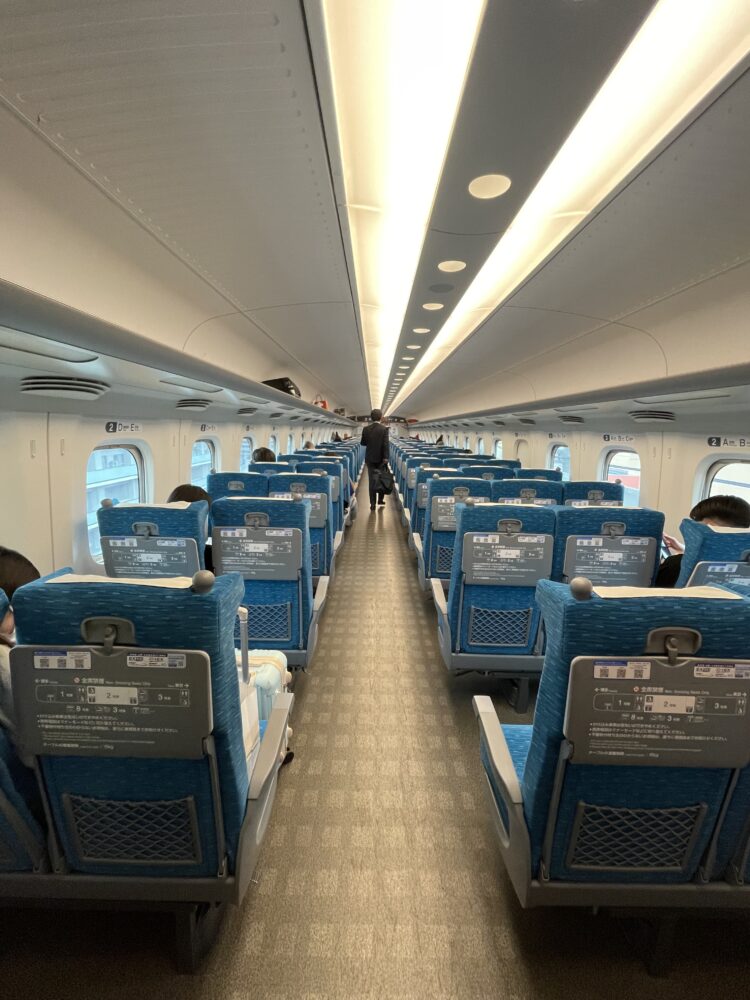 inside of the japan bullet trains 