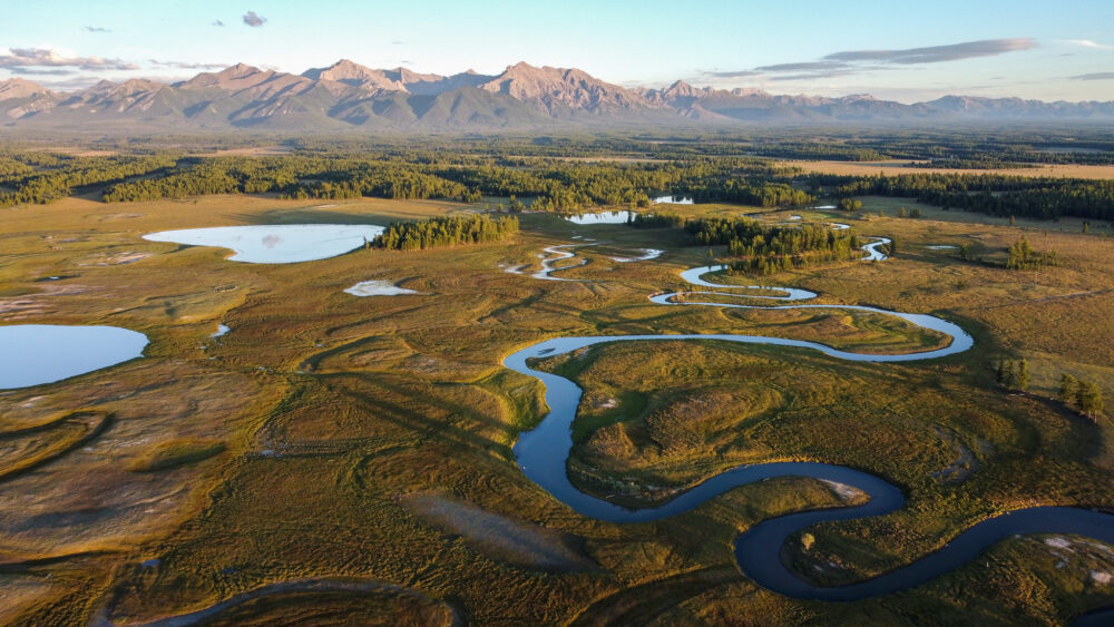 An aerial view of Tsagaannuur