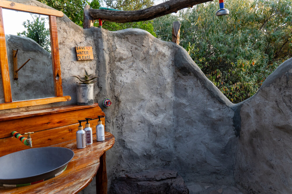 Maji moto eco camp showers 